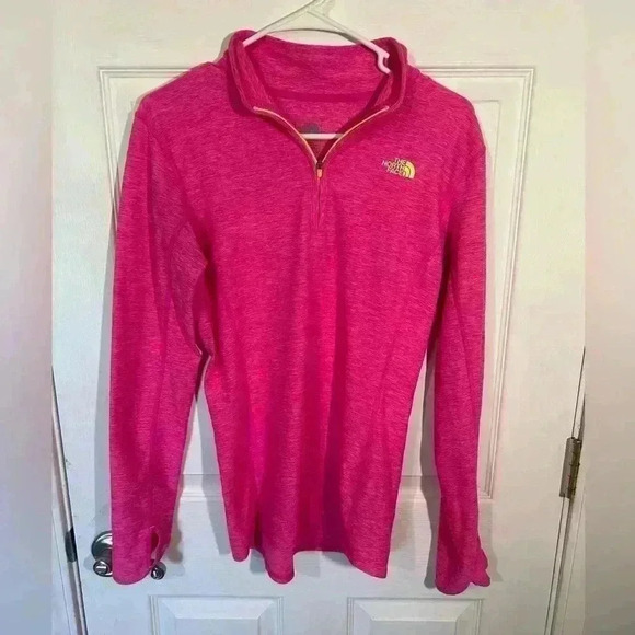 The North Face Quarter Zip Women’s Medium Pink/neon yellow 1/4 Zip long sleeve - Picture 1 of 12
